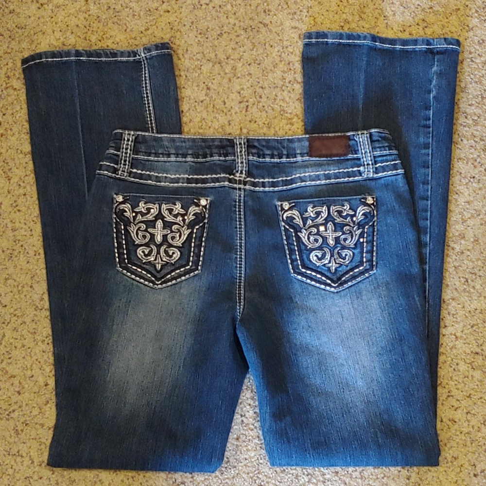 Earl Jeans Wiskered Boot Cut. Crystal Accents - Picture 2 of 6